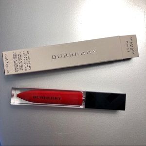 NIB💋Burberry Kisses Lip Lacquer #41 Military Red